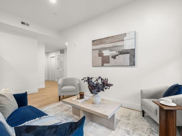47 Condor 203A, Boston MA 02128