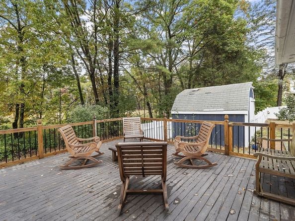 14 Banbury Drive, Westford MA 01886