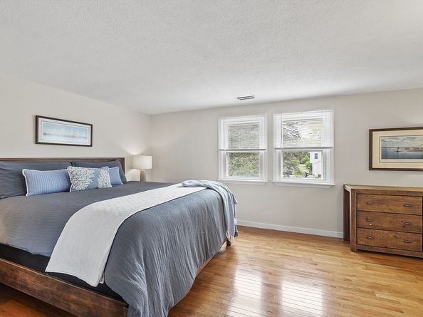 14 Banbury Drive, Westford MA 01886