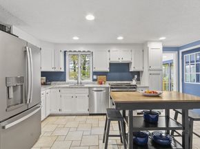 14 Banbury Drive, Westford MA 01886