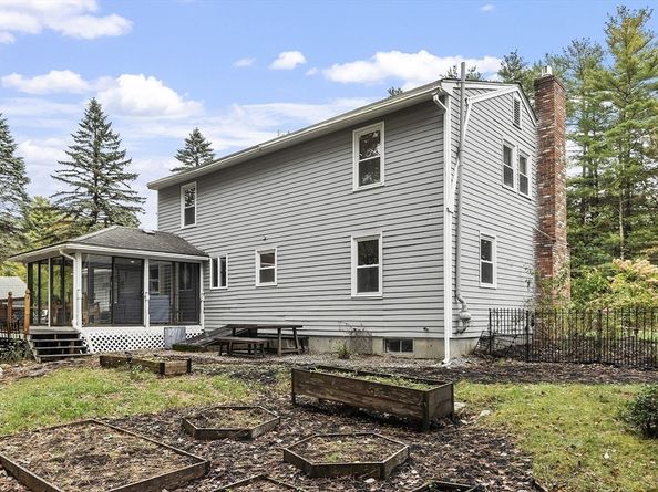14 Banbury Drive, Westford MA 01886