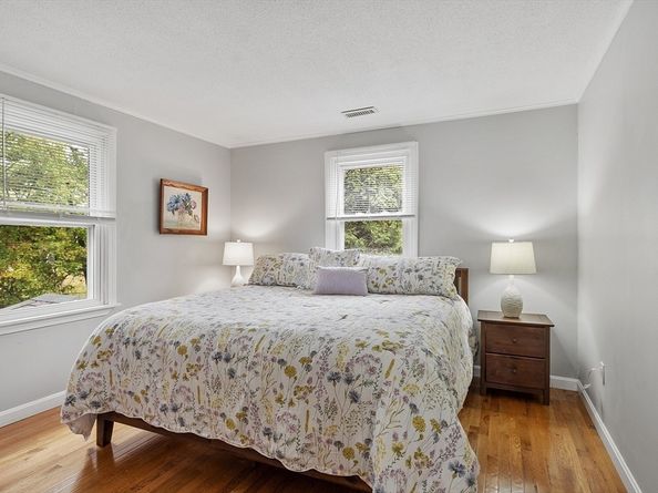 14 Banbury Drive, Westford MA 01886
