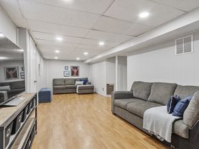 14 Banbury Drive, Westford MA 01886