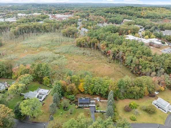 14 Banbury Drive, Westford MA 01886