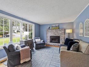 14 Banbury Drive, Westford MA 01886
