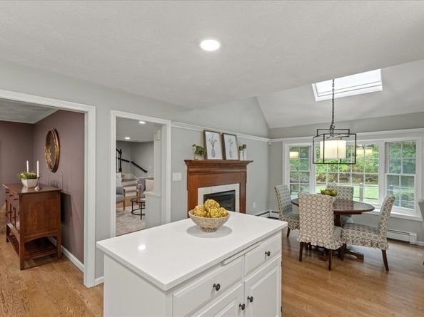 74 Granite St, Walpole MA 02081