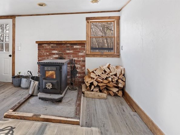 127 N Main St, West Boylston MA 01583