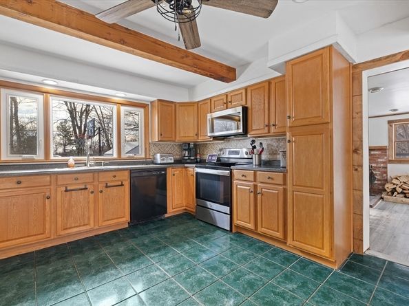 127 N Main St, West Boylston MA 01583