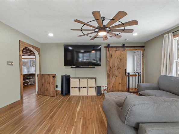 127 N Main St, West Boylston MA 01583