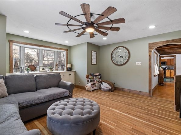 127 N Main St, West Boylston MA 01583