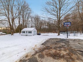 127 N Main St, West Boylston MA 01583