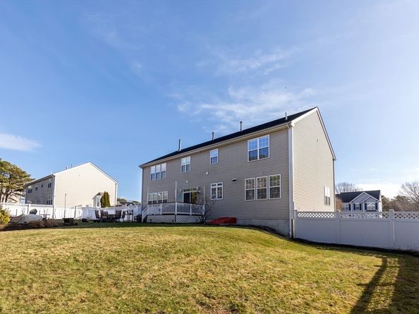 520 Raymond Rd, Plymouth MA 02360