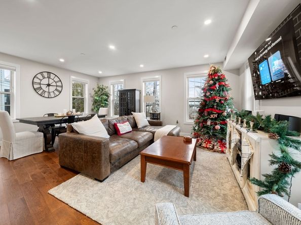 20 Crestway Road 3, Boston MA 02128