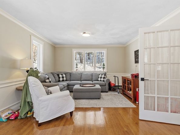 245 Granite St, Leominster MA 01453