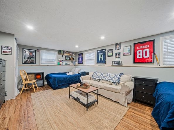 28 Pratt St, Brockton MA 02302