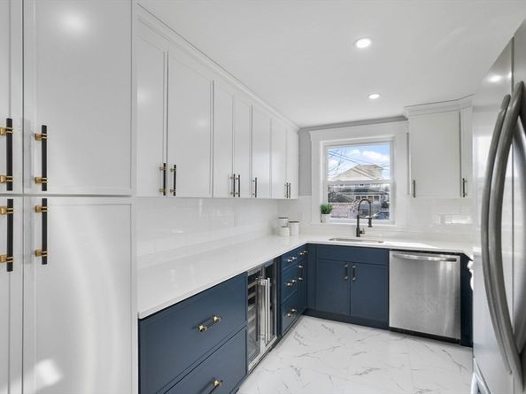 29 Lake View Place, Lynn MA 01904