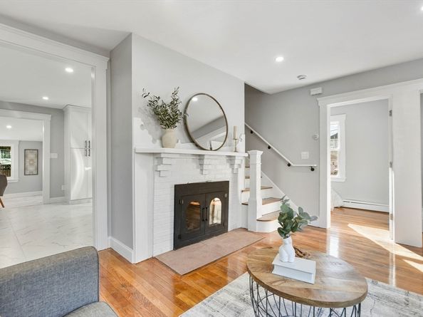 29 Lake View Place, Lynn MA 01904