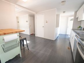 1 Oldfield Drive, Kingston MA 02364