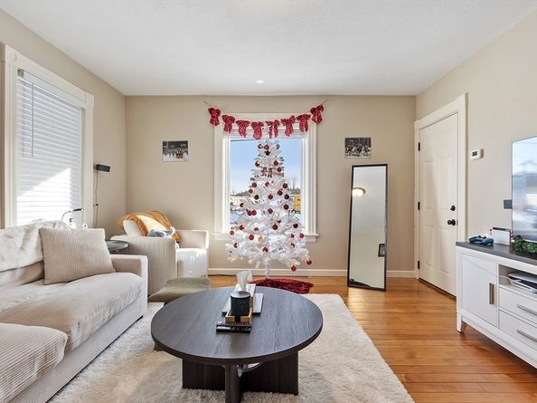 254 Gardner Rd, Templeton MA 01468