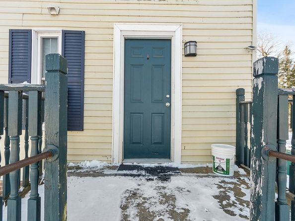 254 Gardner Rd, Templeton MA 01468