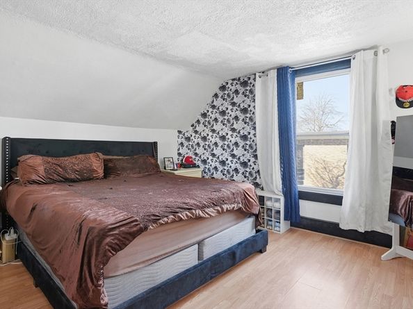 5 Ripley Place, Worcester MA 01610