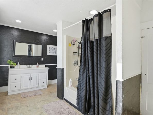 5 Ripley Place, Worcester MA 01610