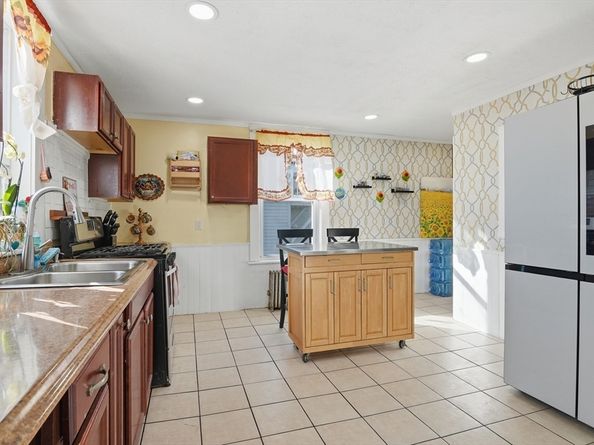 5 Ripley Place, Worcester MA 01610