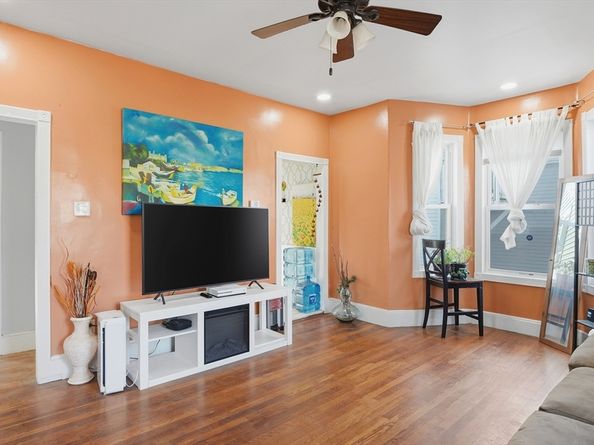 5 Ripley Place, Worcester MA 01610