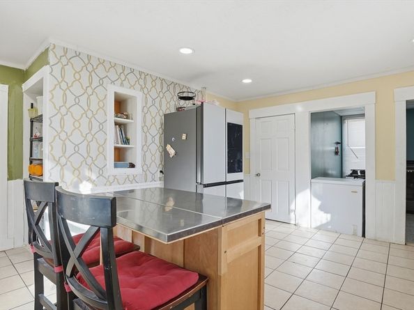 5 Ripley Place, Worcester MA 01610