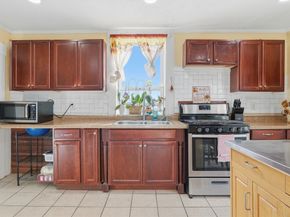 5 Ripley Place, Worcester MA 01610