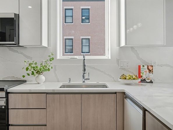 181 Maverick Street 1, Boston MA 02128