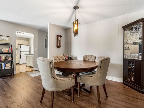 12 Mount Vernon St 44, Melrose MA 02176