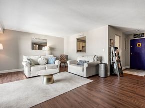 12 Mount Vernon St 44, Melrose MA 02176