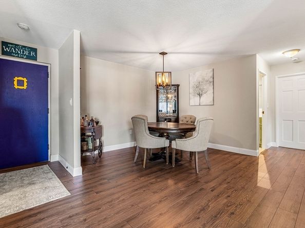 12 Mount Vernon St 44, Melrose MA 02176