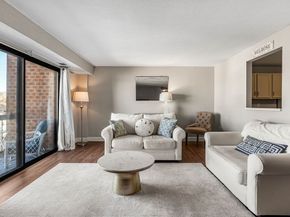 12 Mount Vernon St 44, Melrose MA 02176