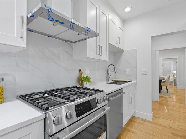 2 Bartlett Avenue 1, Belmont MA 02478