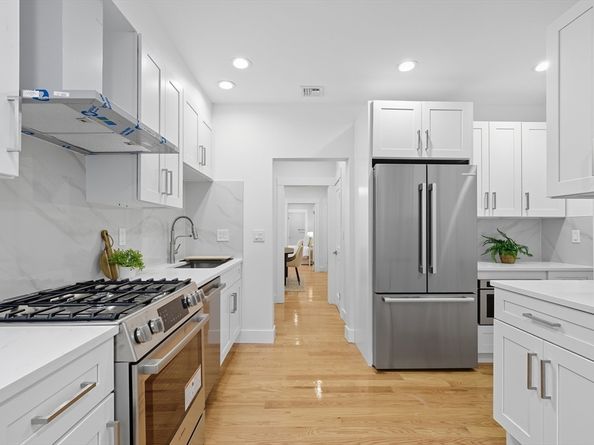 2 Bartlett Avenue 1, Belmont MA 02478