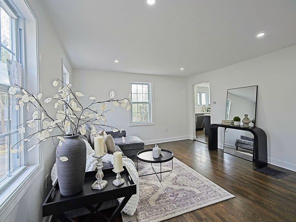 59 Turnpike Street, Canton MA 02021