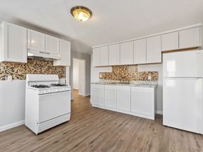 5 Mcfarland Ct, Worcester MA 01604