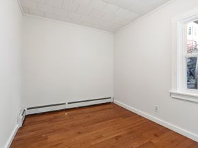 5 Mcfarland Ct, Worcester MA 01604