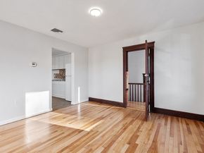 5 Mcfarland Ct, Worcester MA 01604