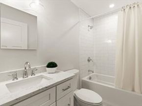 32 Barracks Road 32, Hudson MA 01749