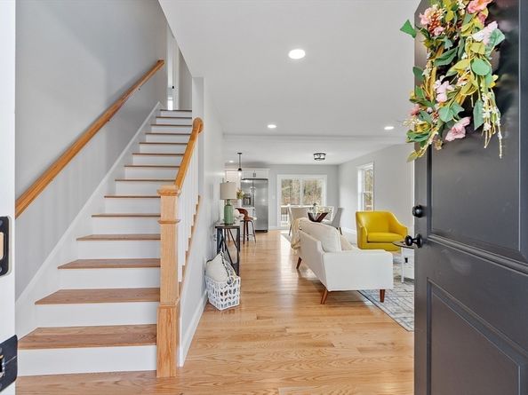 711 Massachusetts Avenue 2, Lunenburg MA 01462