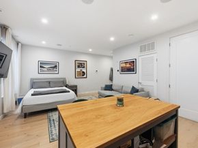 340 W 2nd St 5A, Boston MA 02127