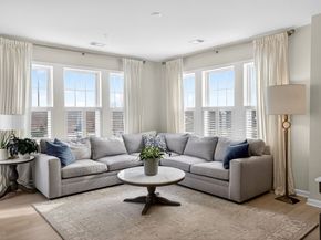 4206 Peters Farm Way 206, Westborough MA 01581