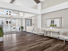 4206 Peters Farm Way 206, Westborough MA 01581