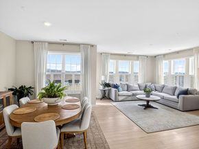 4206 Peters Farm Way 206, Westborough MA 01581