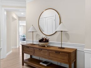 4206 Peters Farm Way 206, Westborough MA 01581