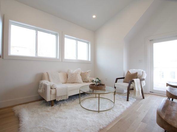 69 Electric Ave 3, Somerville MA 02144