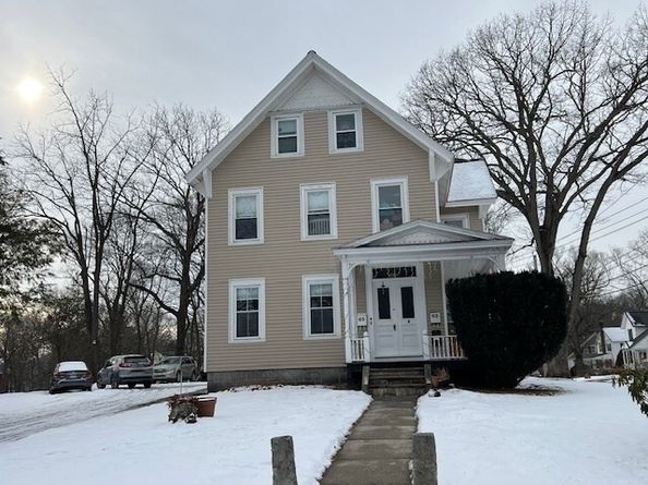 63-65 Newfield, Chelmsford MA 01863